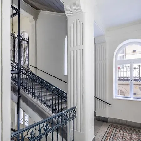 Apartamento Convenient At Trendy Neighbourhood