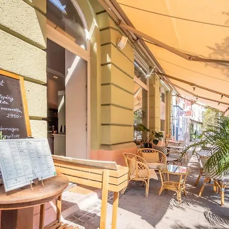 Lejlighed Convenient At Trendy Neighbourhood